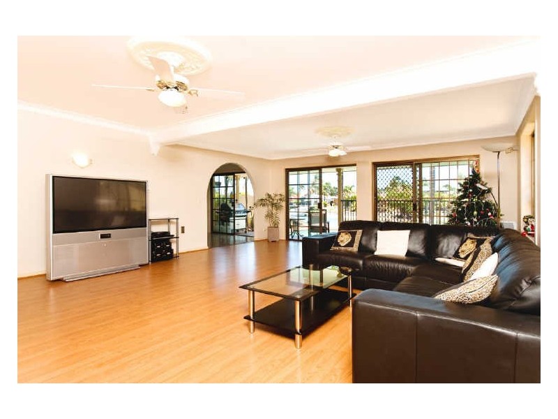 Broadbeach Waters QLD 4218