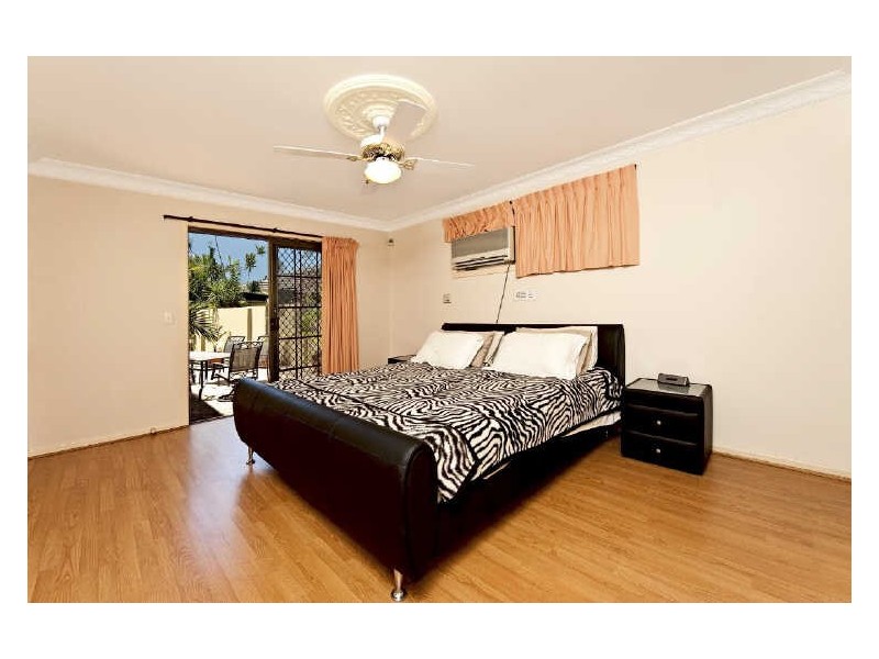 Broadbeach Waters QLD 4218