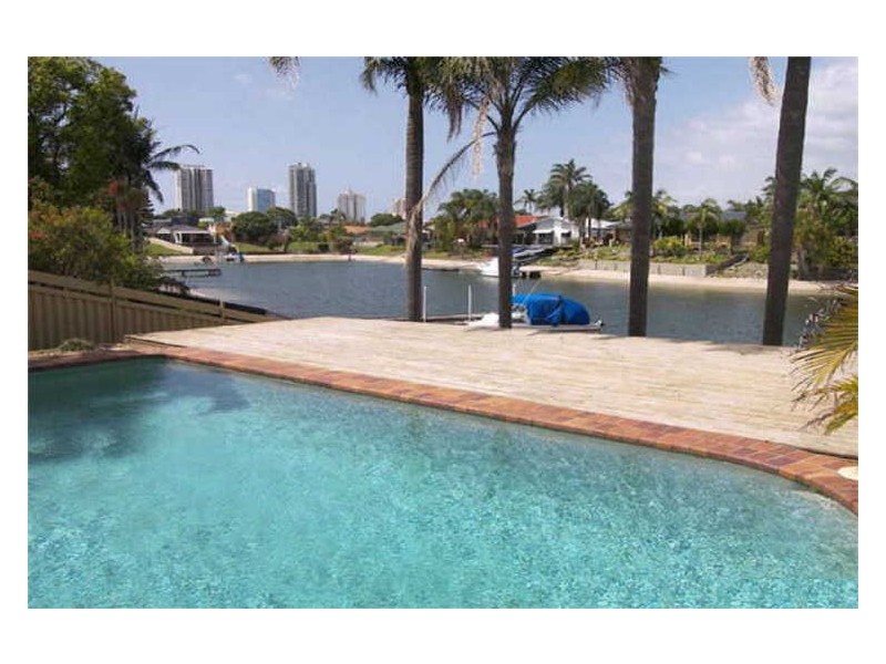 Broadbeach Waters QLD 4218