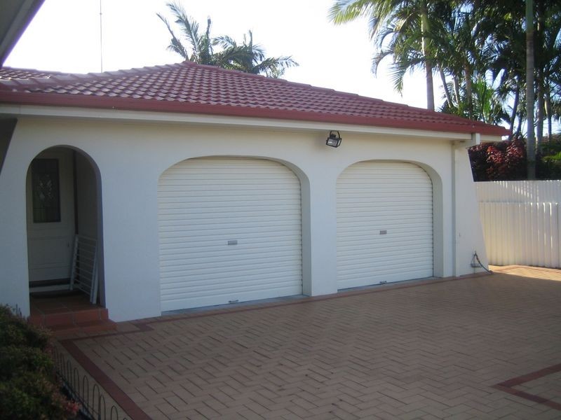 3 Tirau Place, Broadbeach Waters QLD 4218