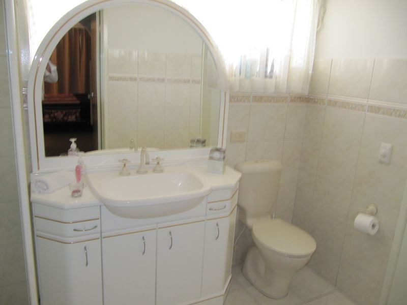 Broadbeach Waters QLD 4218