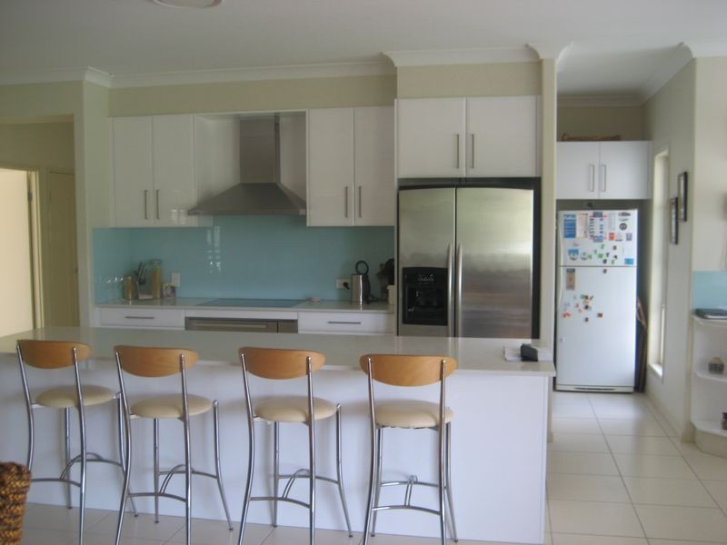 4 Honey Eater Court, Gilston QLD 4211