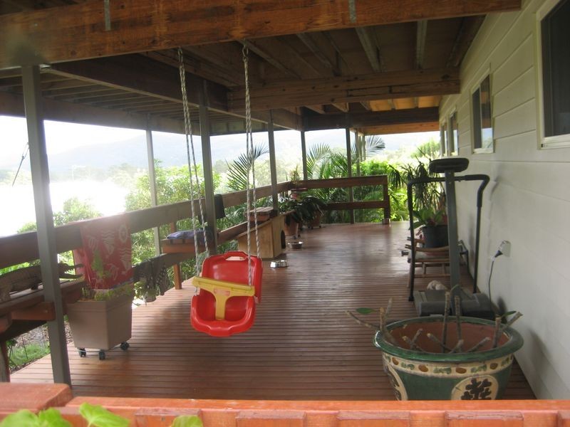 4 Honey Eater Court, Gilston QLD 4211