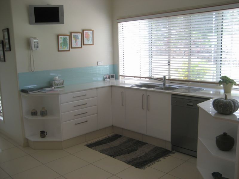 4 Honey Eater Court, Gilston QLD 4211