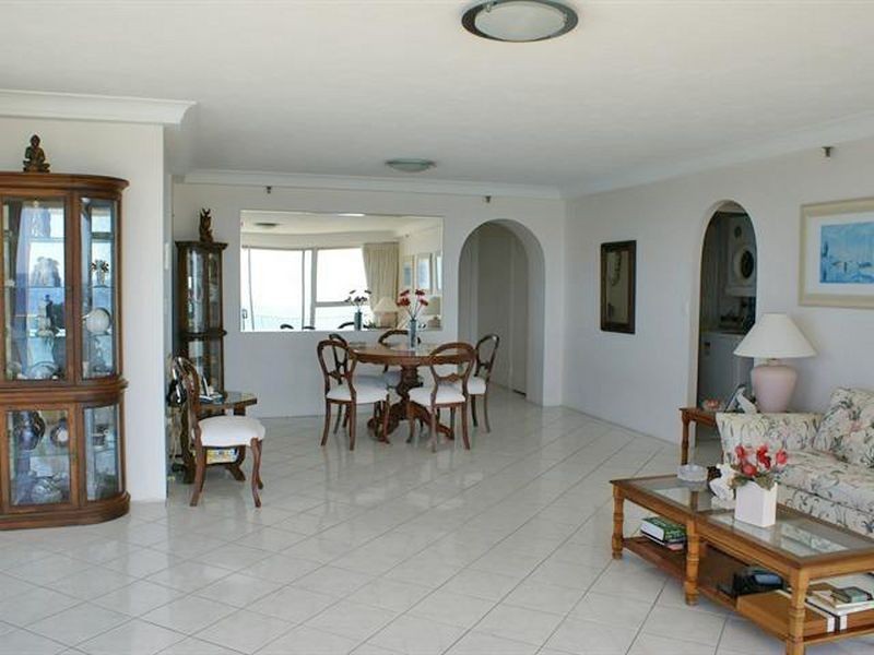 70/67 Broadbeach Blvd, Broadbeach QLD 4218