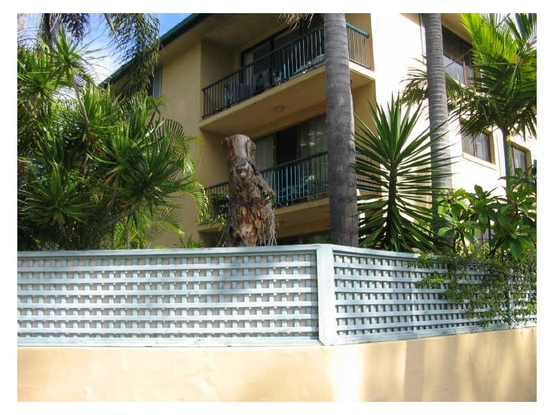 7/14 First Avenue, Broadbeach QLD 4218