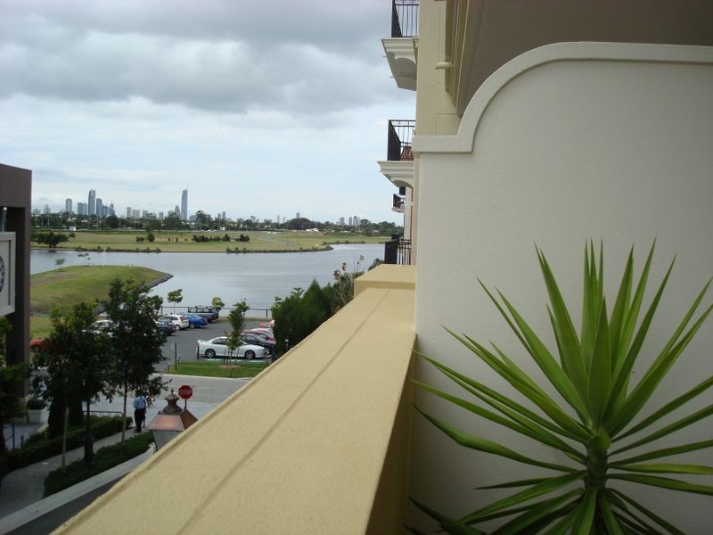 Carrara QLD 4211