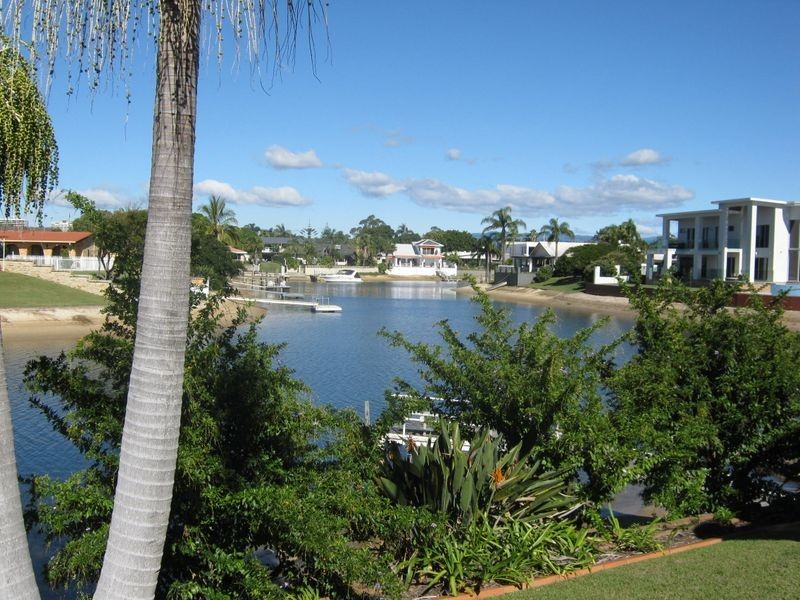 Broadbeach Waters QLD 4218