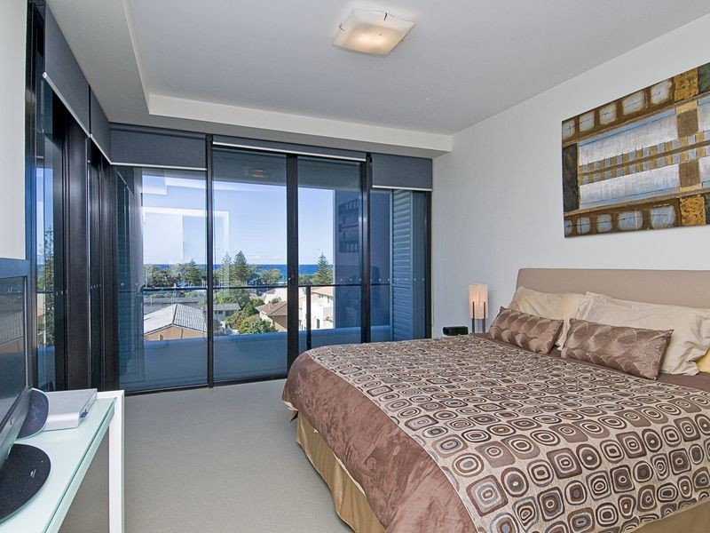 Broadbeach QLD 4218