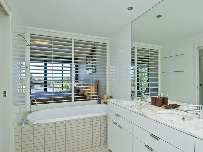 Broadbeach QLD 4218