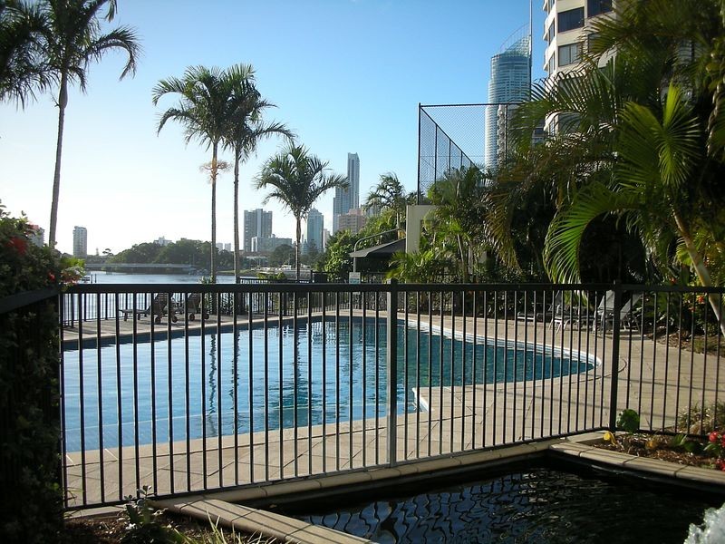 6/2894 Gold Coast Highway, Surfers Paradise QLD 4217