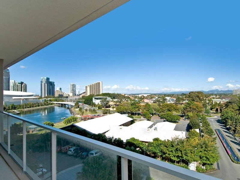 2401/33 T E Peters Drive, Broadbeach QLD 4218