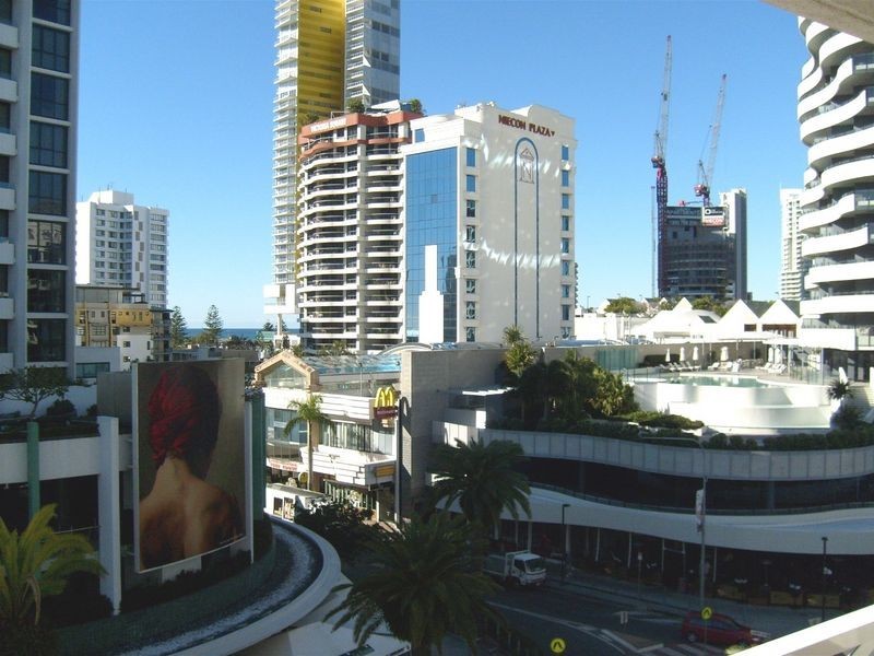 Broadbeach QLD 4218
