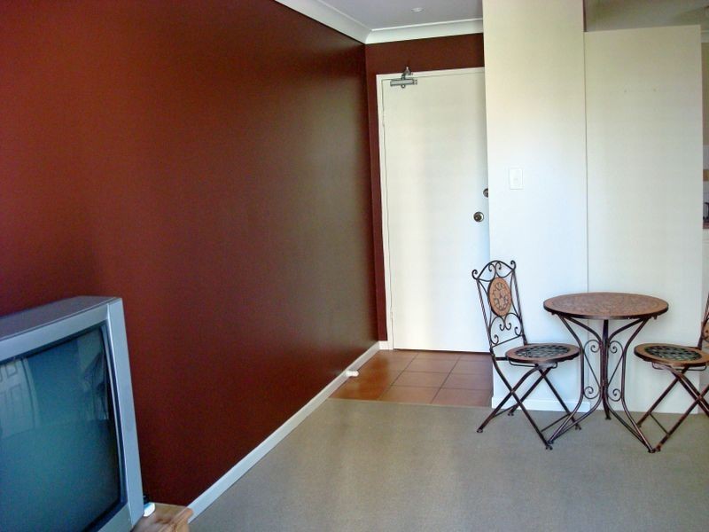 31/25 Markwell Avenue, Surfers Paradise QLD 4217