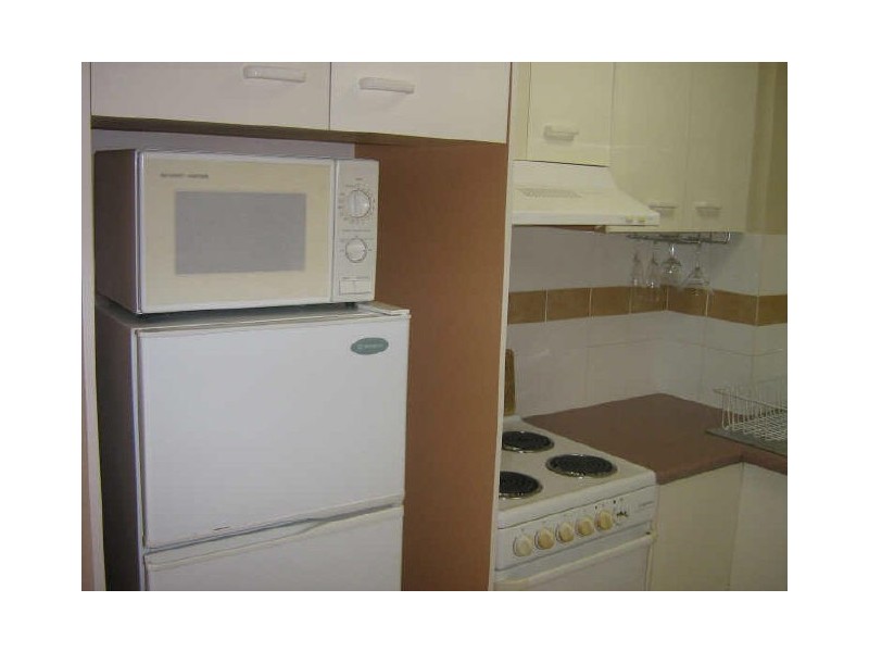 31/25 Markwell Avenue, Surfers Paradise QLD 4217