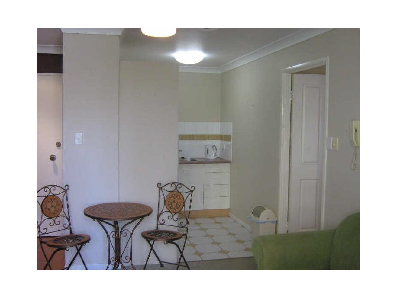 31/25 Markwell Avenue, Surfers Paradise QLD 4217