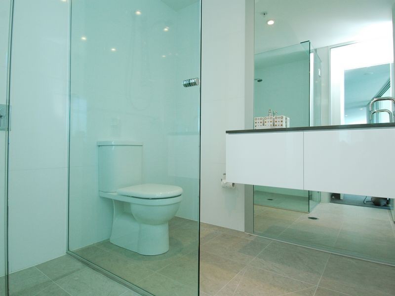 2402/9 Hamilton Ave, Surfers Paradise QLD 4217