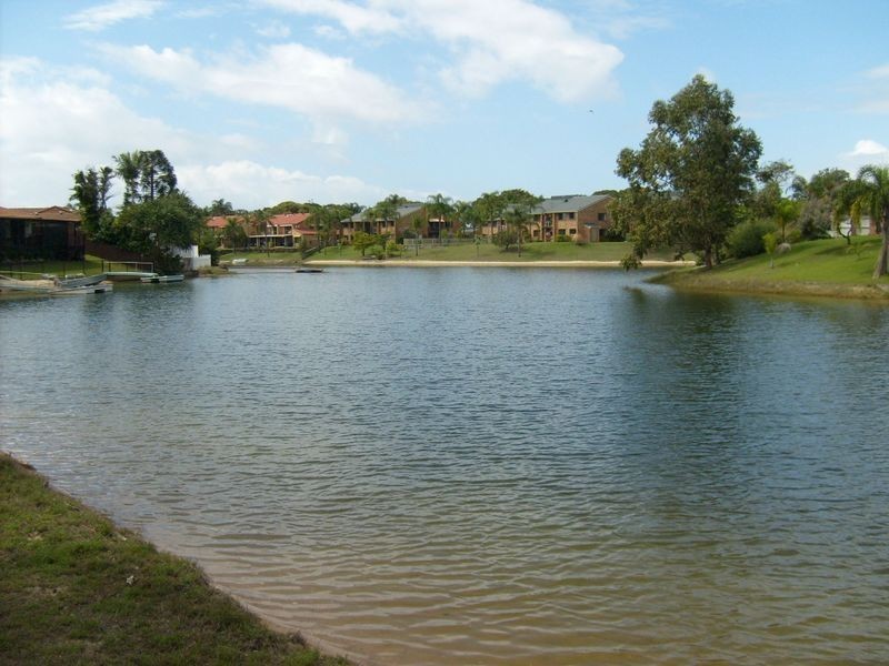 98 Hooker Boulevard, Mermaid Waters QLD 4218