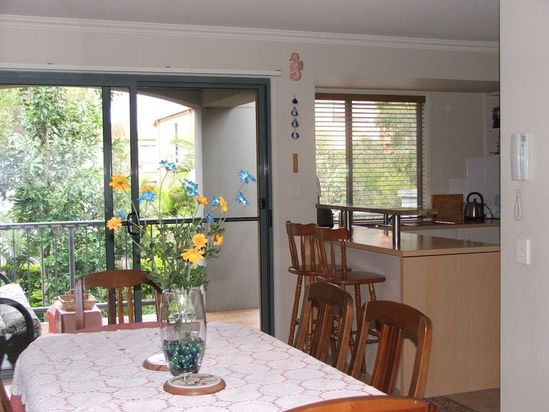 Clear Island Waters QLD 4226