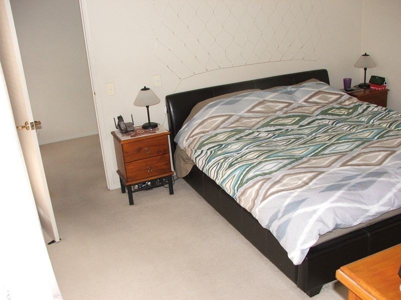 Clear Island Waters QLD 4226