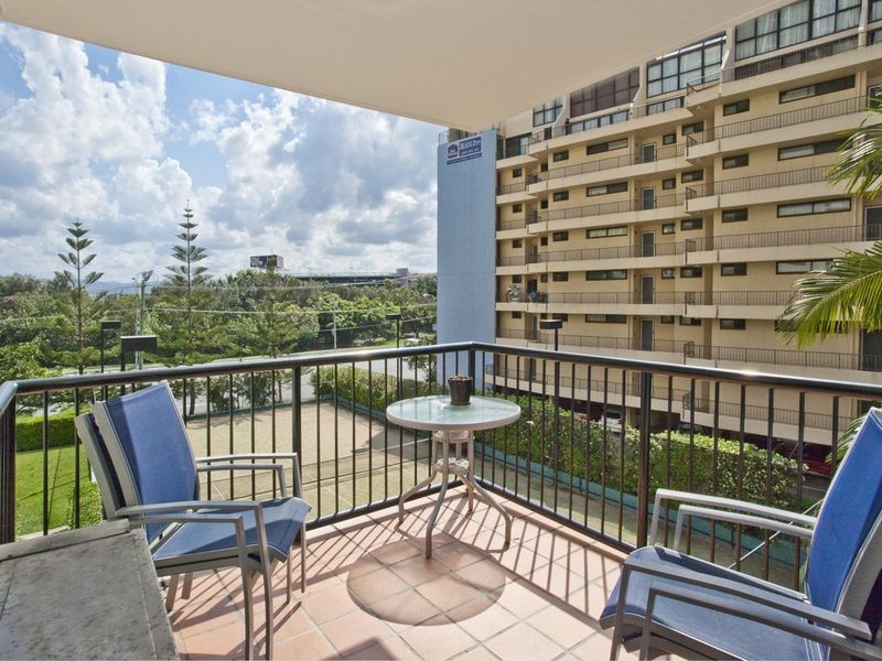 211/30 Surf Parade, Broadbeach QLD 4218