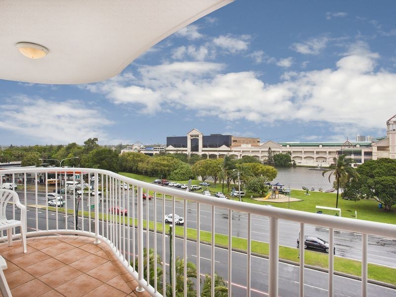 Broadbeach QLD 4218