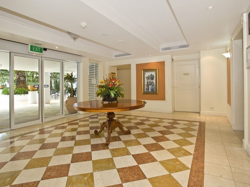 Broadbeach QLD 4218