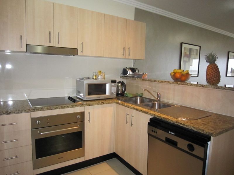 25/136 Marine Parade, Southport QLD 4215