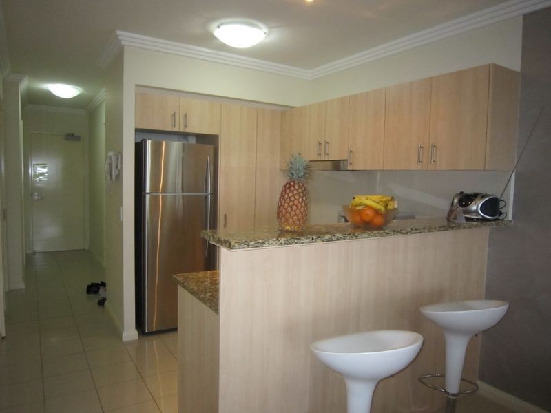 25/136 Marine Parade, Southport QLD 4215