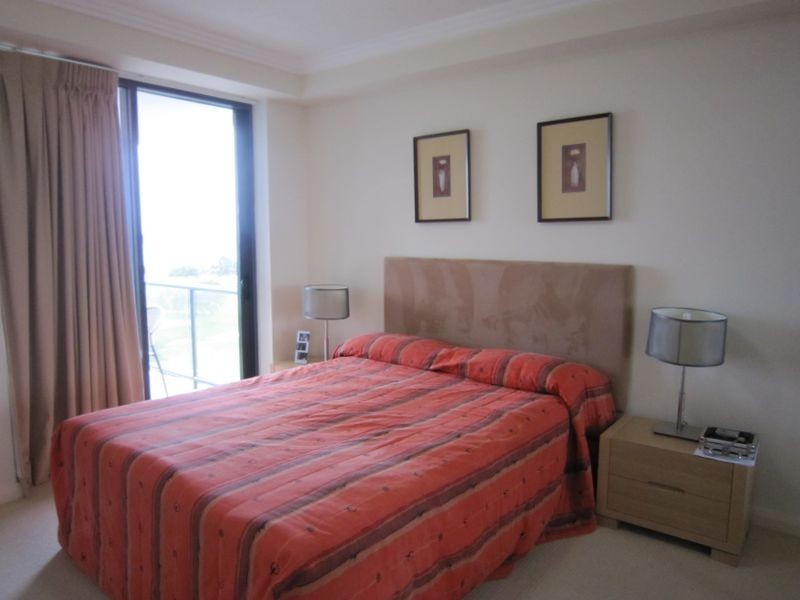 25/136 Marine Parade, Southport QLD 4215