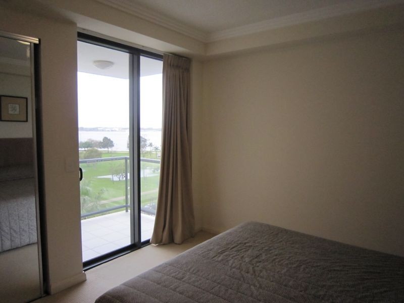 25/136 Marine Parade, Southport QLD 4215