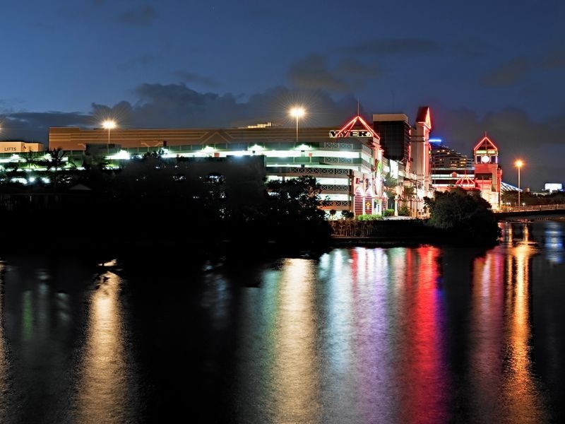 1/1 Orvieto Avenue, Mermaid Waters QLD 4218