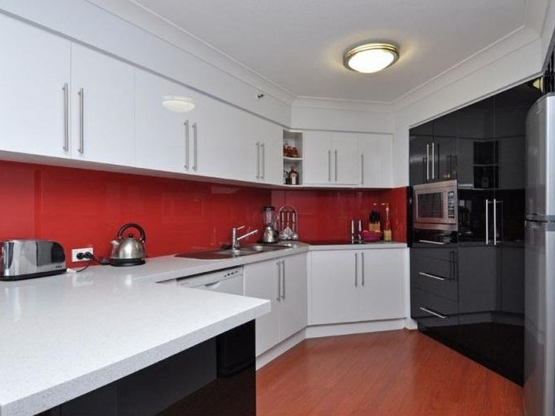 1143/2623 Gold Coast Highway, Broadbeach QLD 4218