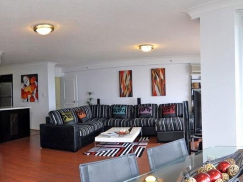 1143/2623 Gold Coast Highway, Broadbeach QLD 4218