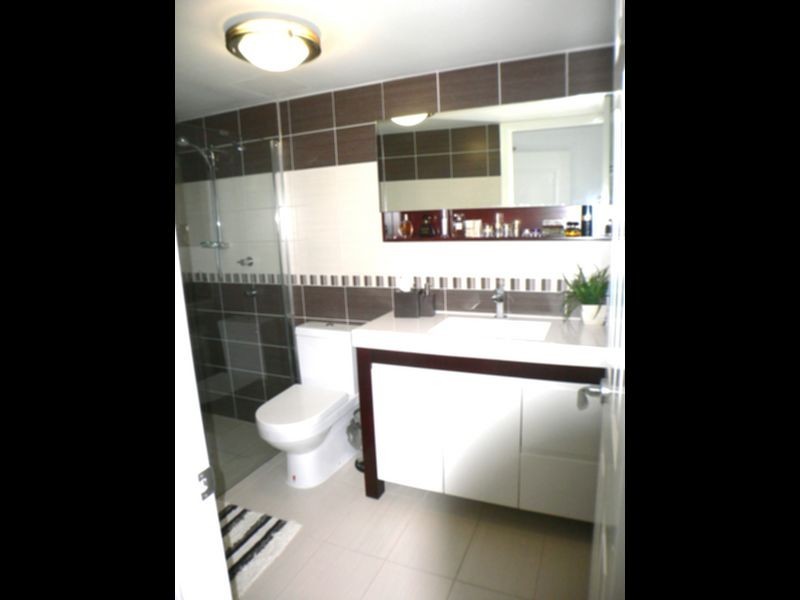 1143/2623 Gold Coast Highway, Broadbeach QLD 4218