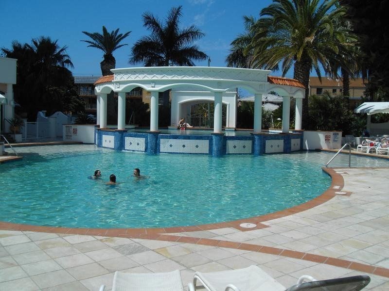 1143/2623 Gold Coast Highway, Broadbeach QLD 4218