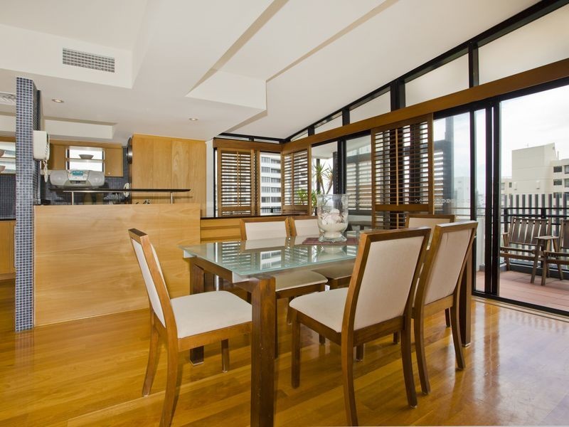 Broadbeach QLD 4218