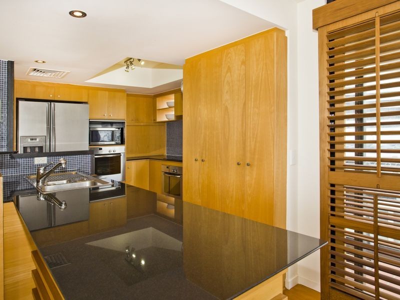 Broadbeach QLD 4218
