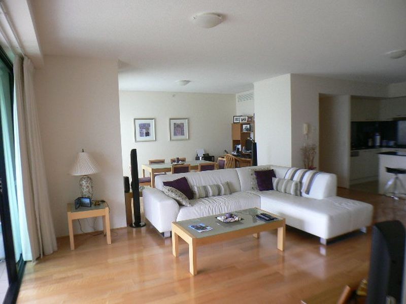 305/2685 Gold Coast Highway, Broadbeach QLD 4218