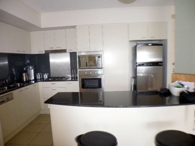 305/2685 Gold Coast Highway, Broadbeach QLD 4218