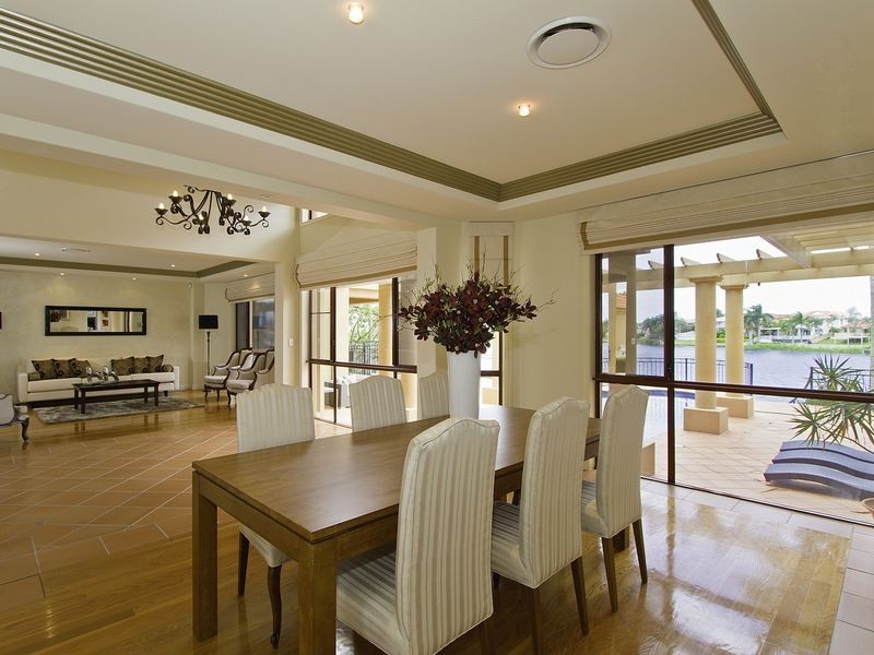 Clear Island Waters QLD 4226