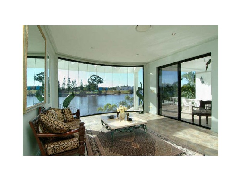 Broadbeach Waters QLD 4218