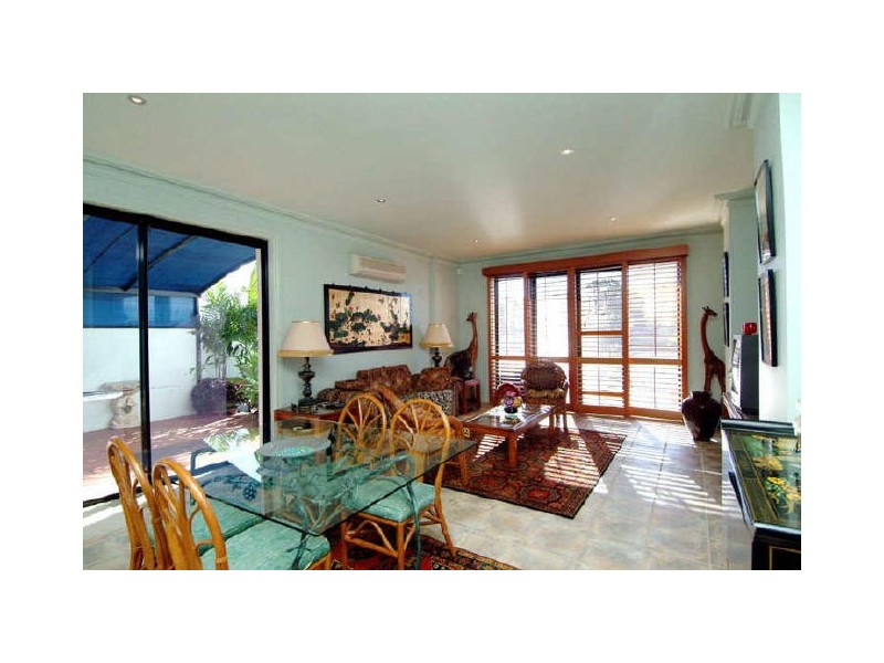 Broadbeach Waters QLD 4218