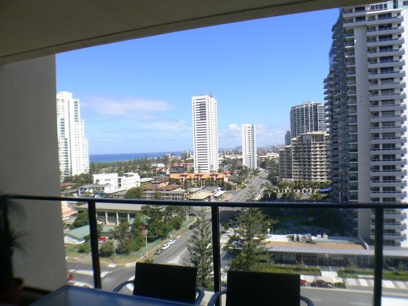 1107/2685 Gold Coast Highway, Broadbeach QLD 4218