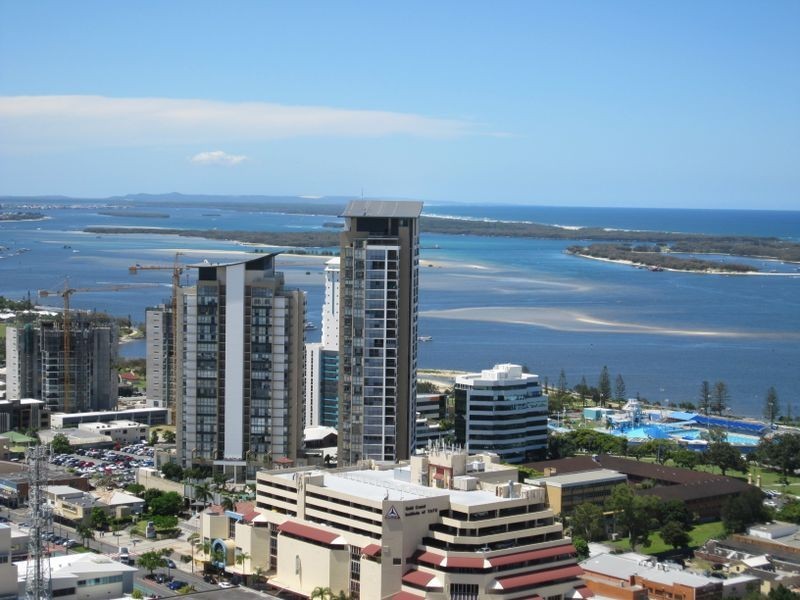 23206/5 Lawson Street, Southport QLD 4215