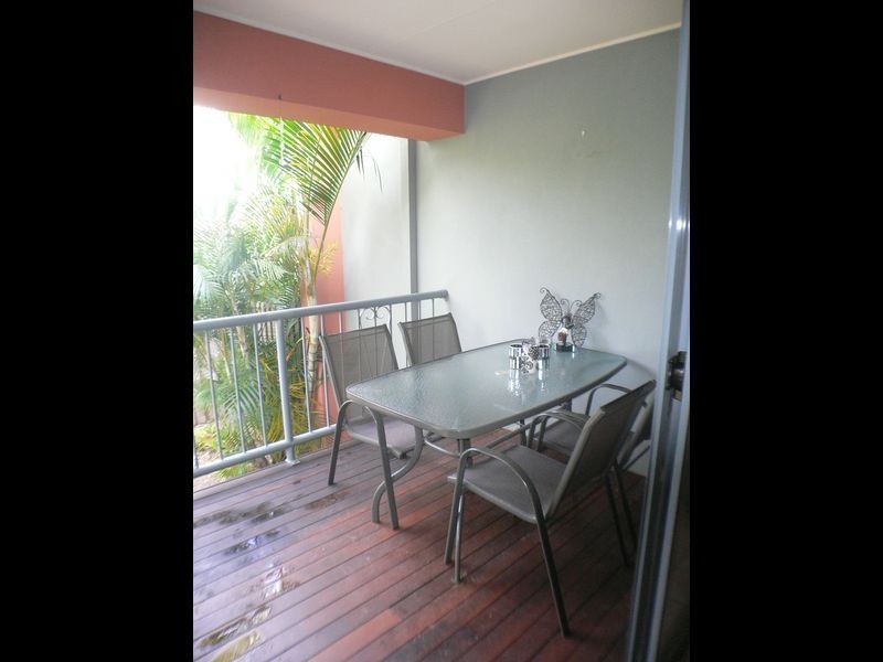 9/20 Fairway Dr, Clear Island Waters QLD 4226