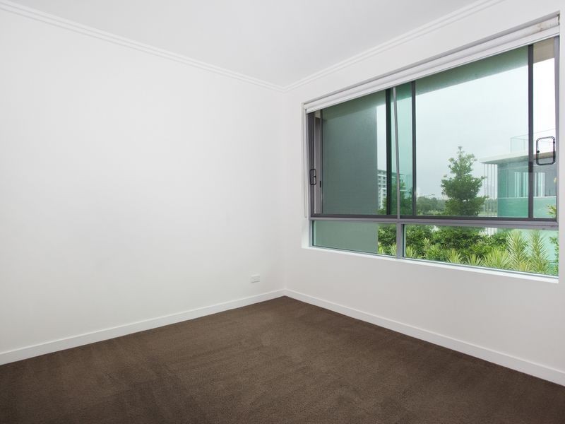 Broadbeach Waters QLD 4218