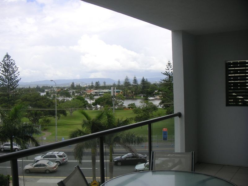 Surfers Paradise QLD 4217