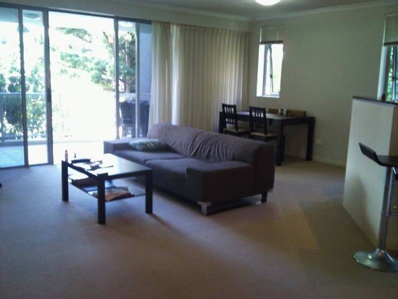 126/21 Cypress Ave, Surfers Paradise QLD 4217