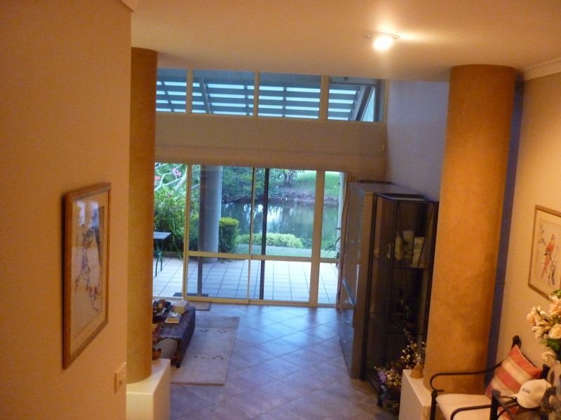 Clear Island Waters QLD 4226